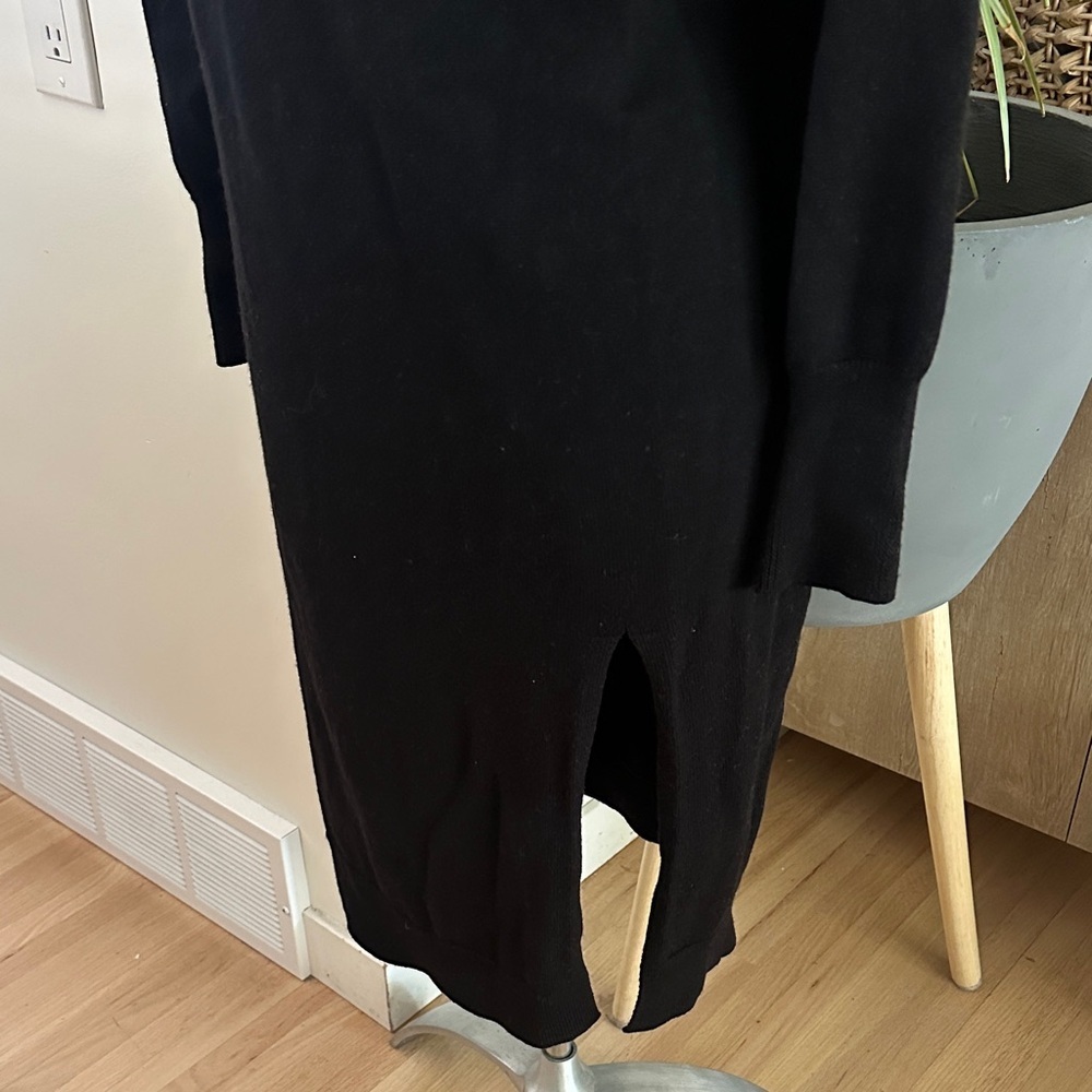 Wilfred by Aritzia Cyprie Black V-Neck Merino Wool Dress with Slit - Size Small - Picture 5 of 11